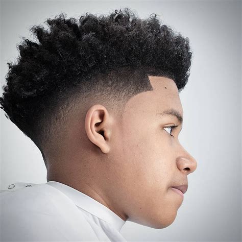 black fade haircut designs|More.